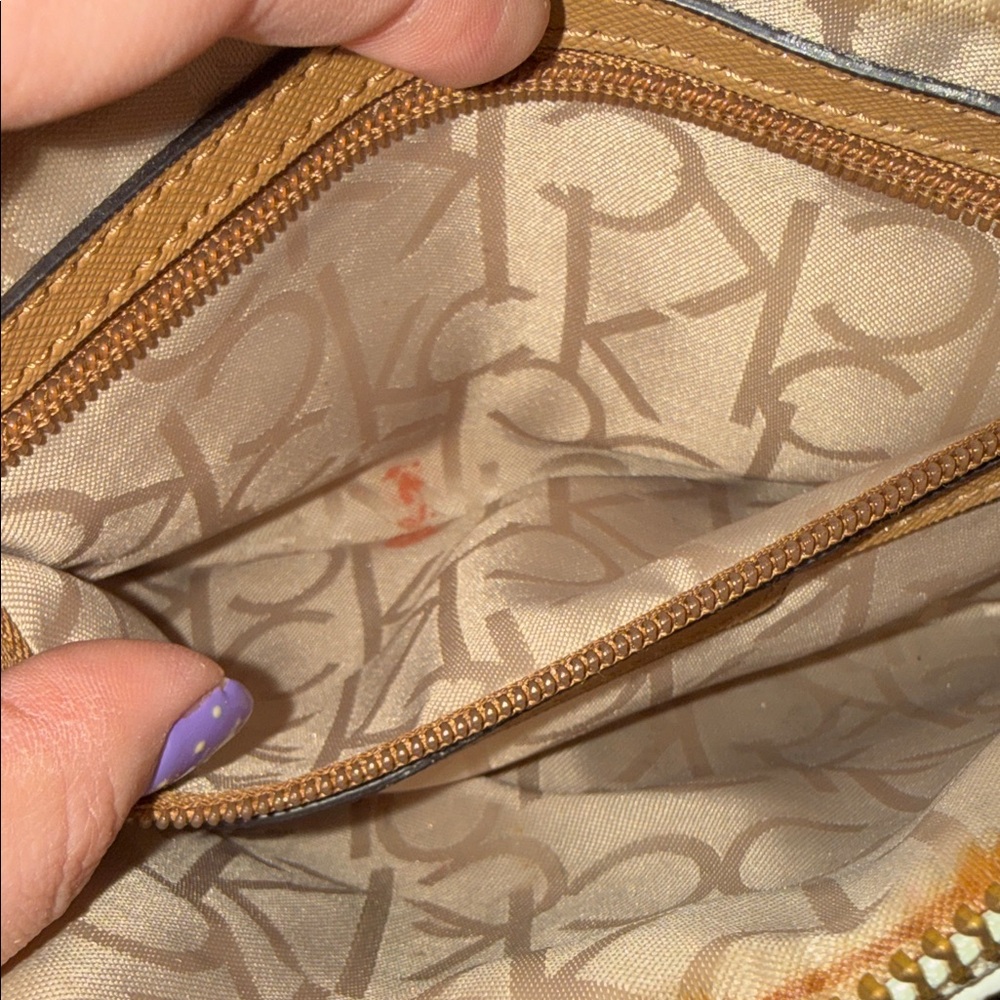 Calvin Klein Cream Logo Crossbody Bag with Gold Hardware - Picture 5 of 7